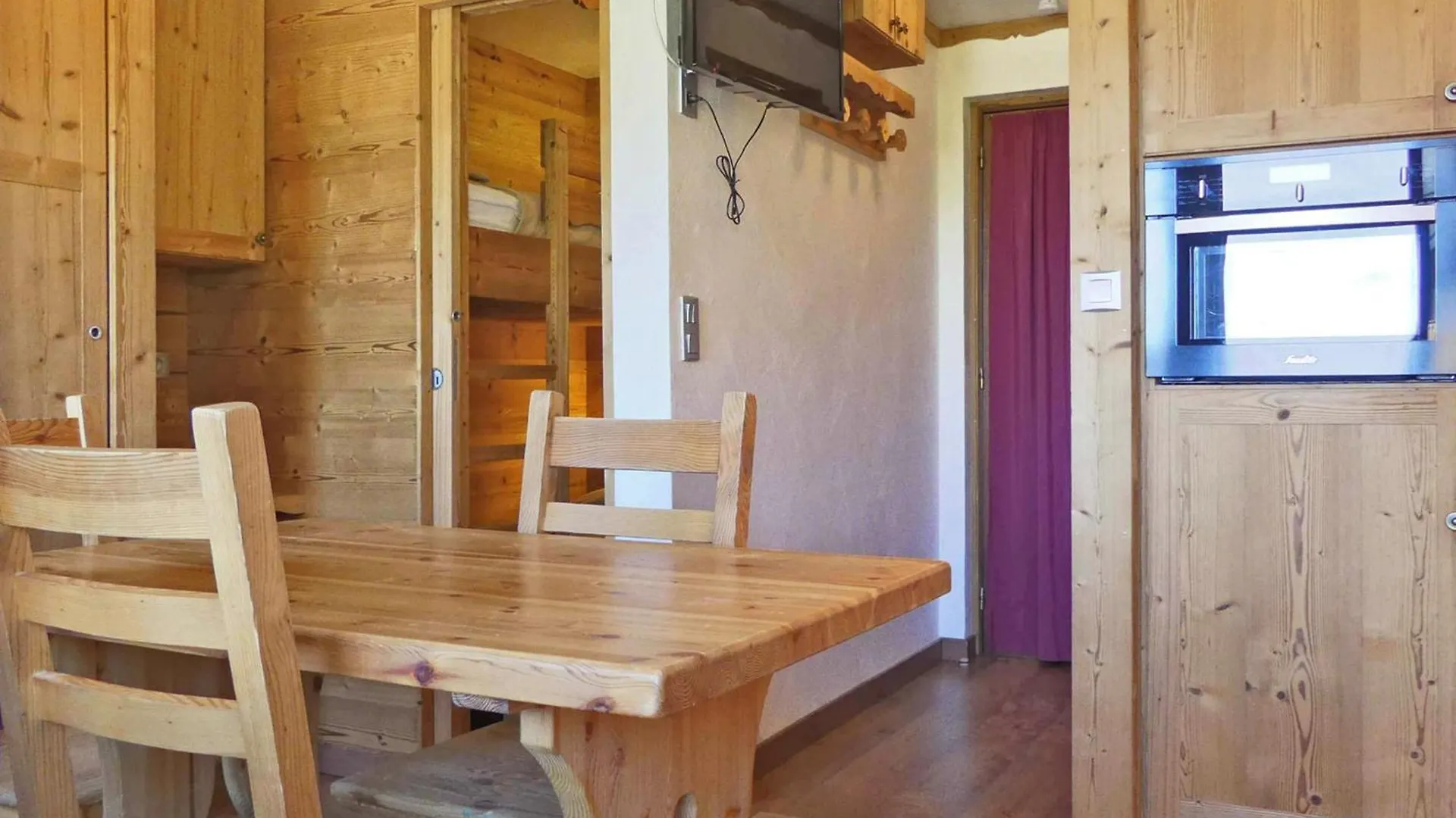 Studio Cabine Centre Merlin - Skis Aux Pieds, Wi-Fi, Animaux Admis - Fr-1-182-202 Les Allues